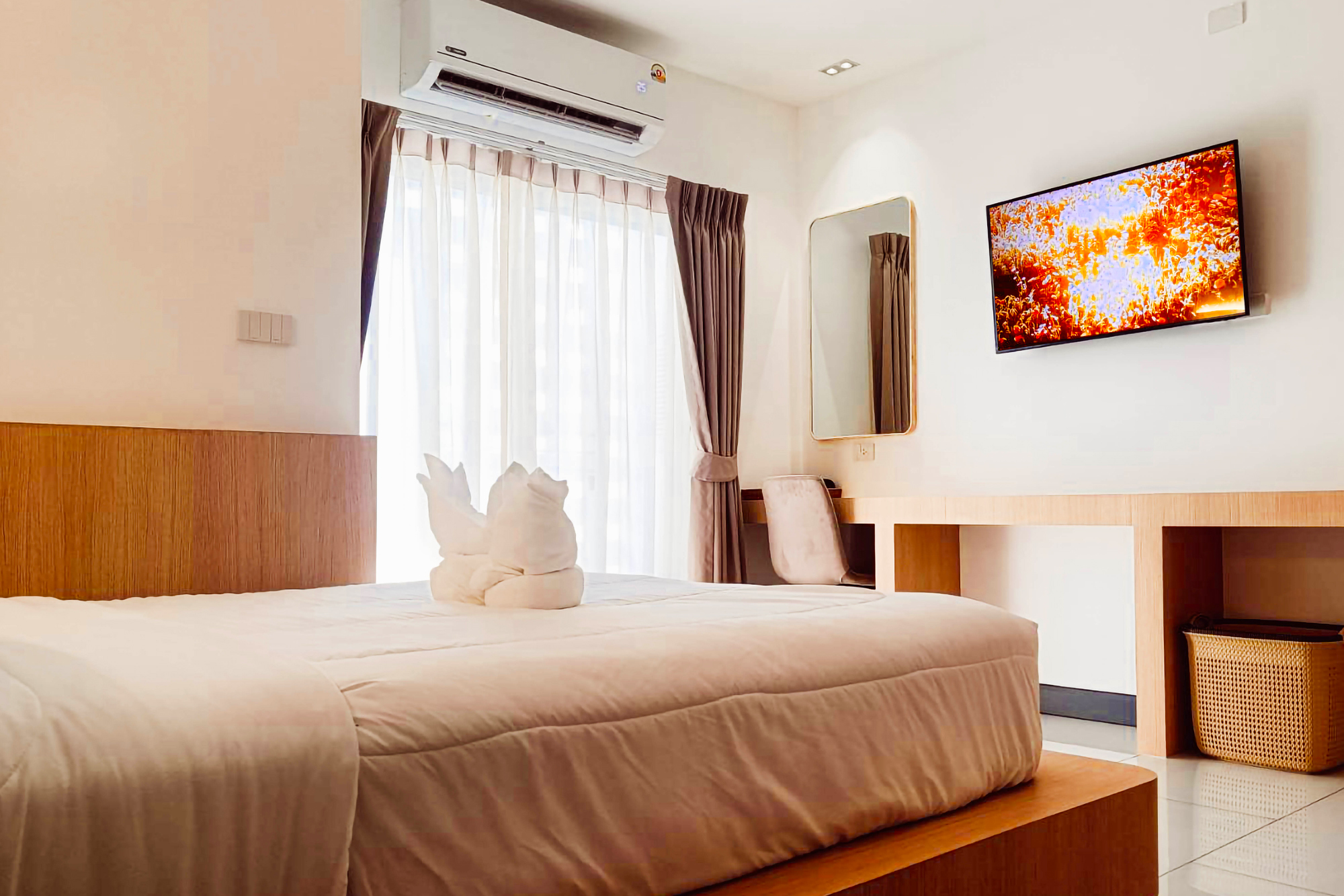 Standard King Room