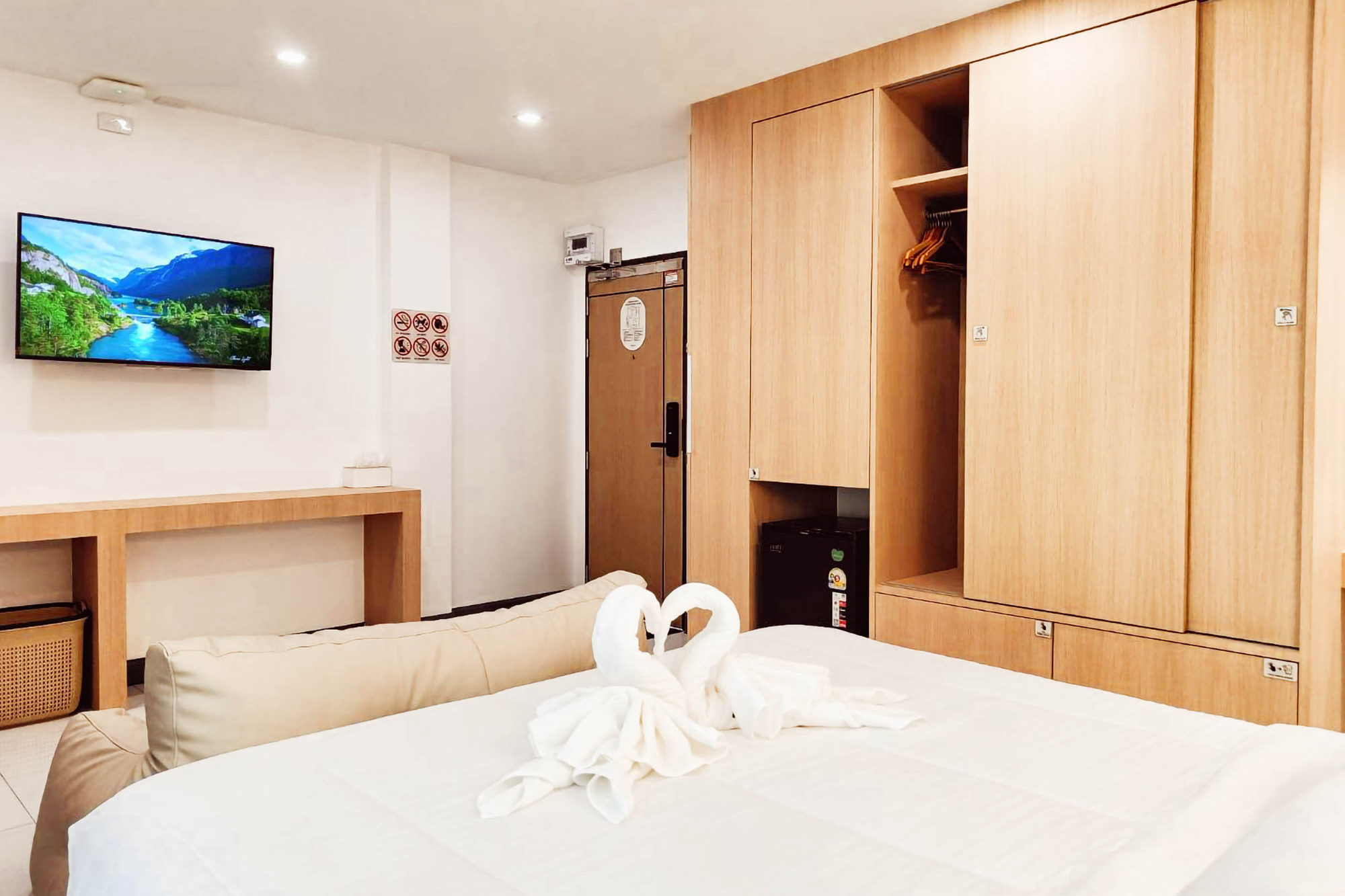 Standard King Room